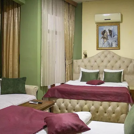 Mara Hotell 3*
