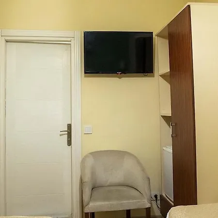 Mara Hotell 3*