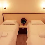 Mara מלון 3*