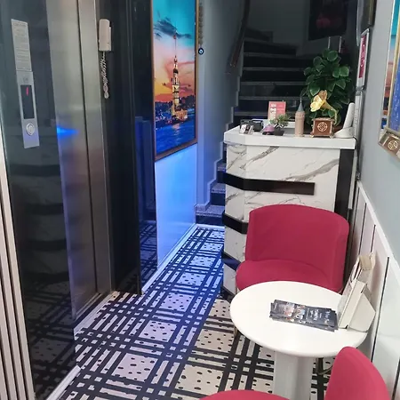 マーラ ホテル 3*