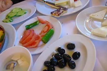 מלון Mara